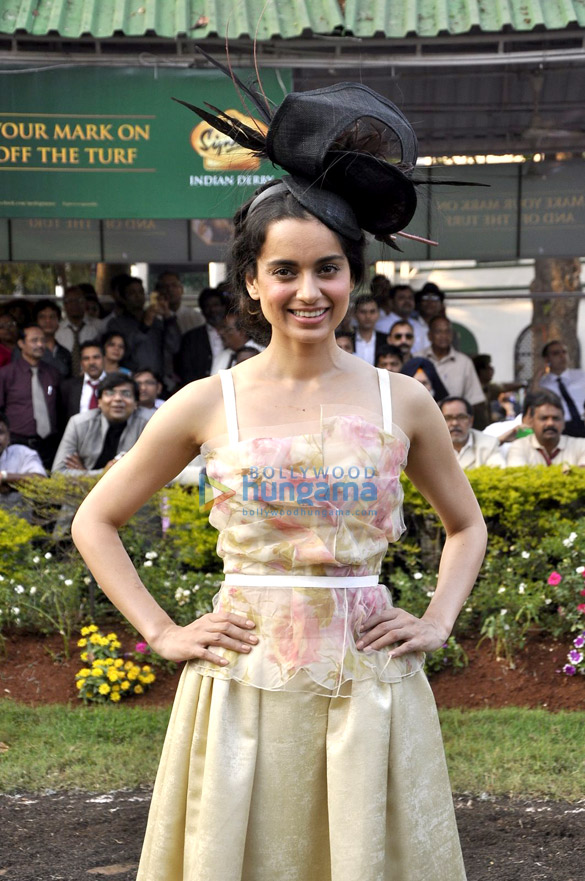 kangna ranaut vijay mallya at mcdowell signature indian derby 2015 12