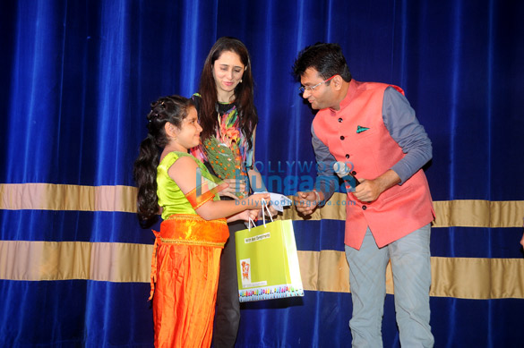 aneel murarka graced concert 2015 palette of colors as the guest of honor at peek a boo institute 3