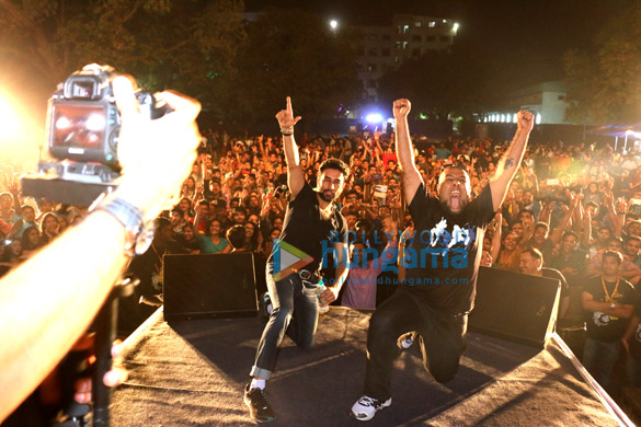 vishal dadlani shekhar ravjiani pallavi sharda dazzled the stage at the pillai college festival alegria 12