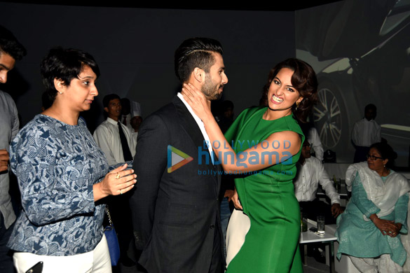 sonakshi sinha kangna ranaut shahid kapoor sachin tendulkar at the bmws i8 launch in mumbai 14