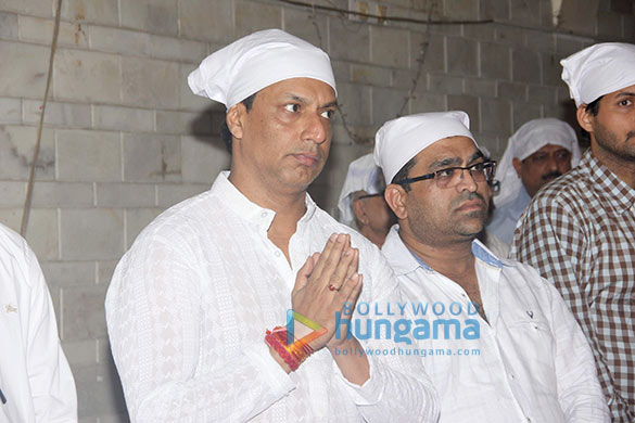 kangna ranaut neil nitin mukesh snapped at madhur bhandarkars moms prayer meet 5