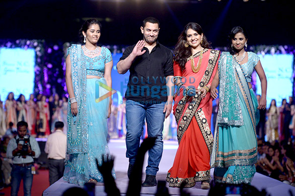 aamir khan sonakshi sinha walk at cpaas fashion show 3