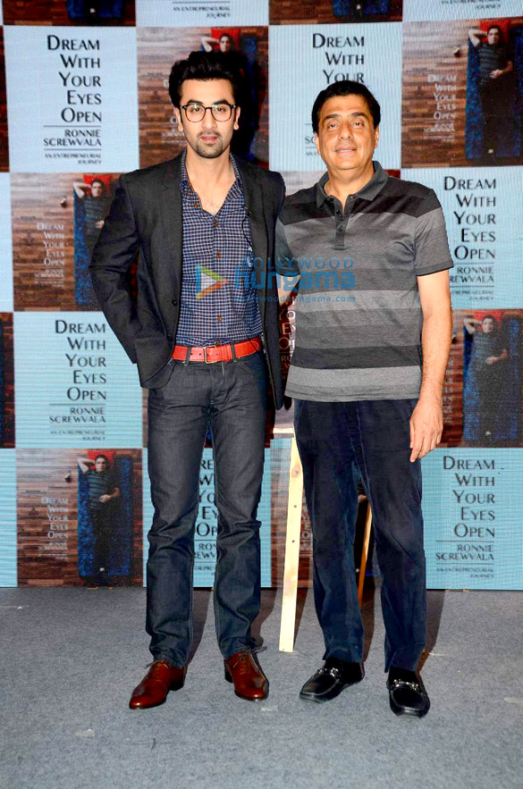 ranbir kapoor launches ronnie screwvalas book dream with your eyes open 3