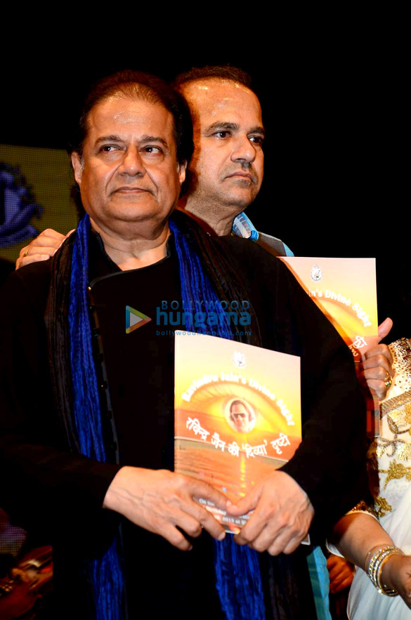 ravindra jain celebrates his 71st birthday with friends and fans 3