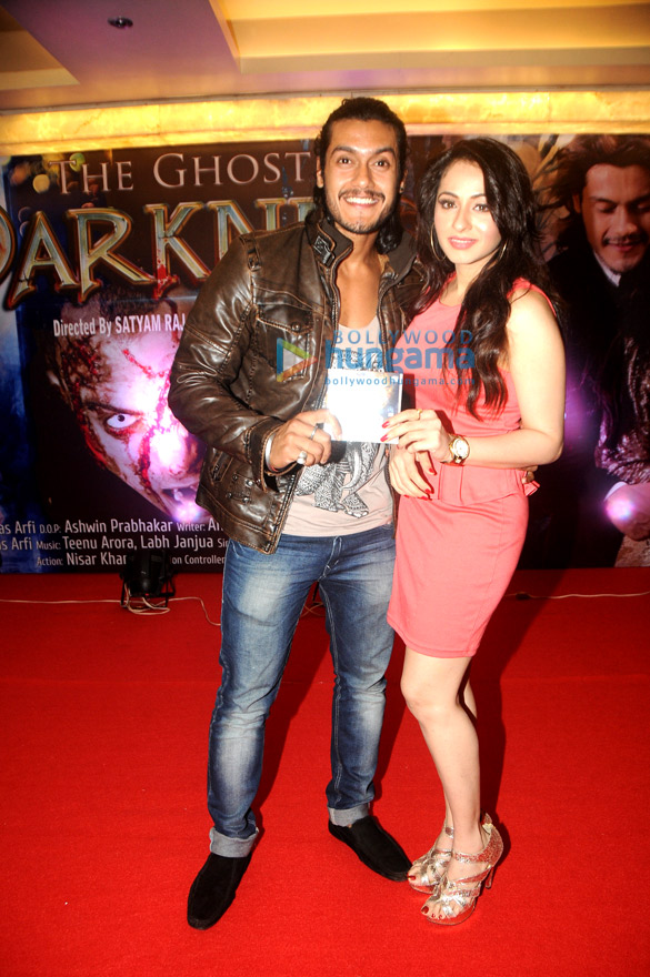keeya khanna mukesh rishi at the ghost and darkness music launch 11