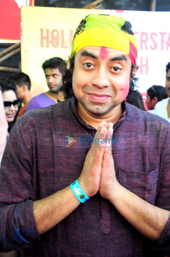 rajiv sheth monika sambyal and s k gajanans get high on holi 12