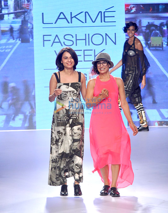 adhuna akhtar walks for asmita marwa at lakme fashion week 2015 4
