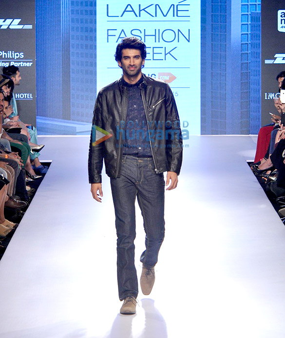 aditya roy kapur walks for tom tailor at lakme fashion week 2015 2