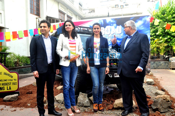 launch of mahindra discoverys off road with gul panag ladakh 3
