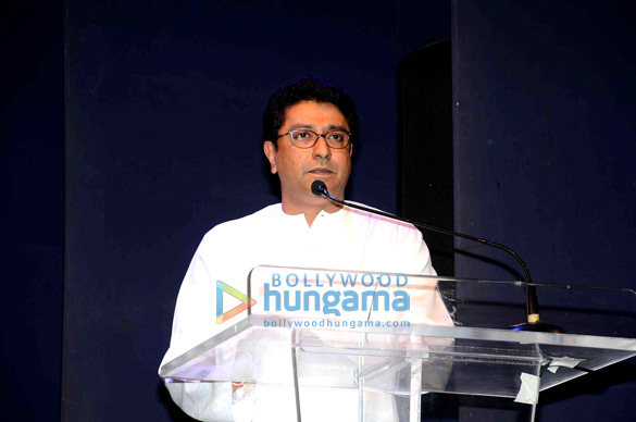 aamir khan salman khan farhan akhtar riteish deshmukh raj thackeray meet to discuss a better mumbai 7