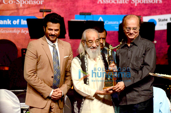 anil kapoor recieves master dinanath mangeshkar awards 2015 4