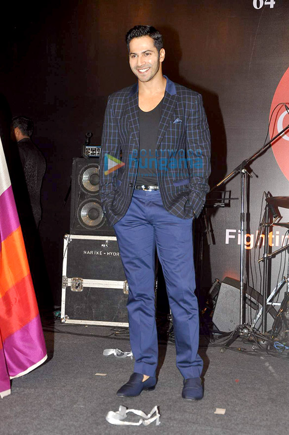 varun dhawan graces indian cancer societys 64th founders day celebrations 6