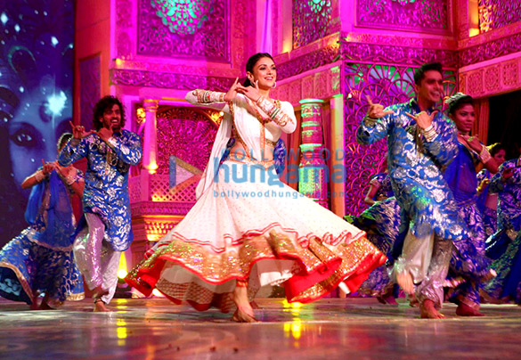 hema malini shraddha kapoor aditi rao hydari perform at shri krishna mahotsav 2015 19