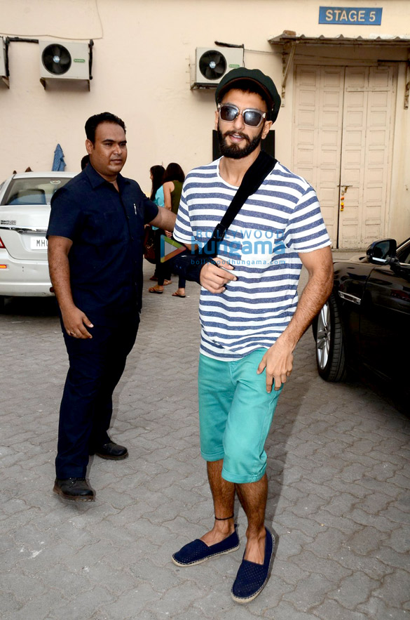 ranveer singh snapped at mehboob studio 8