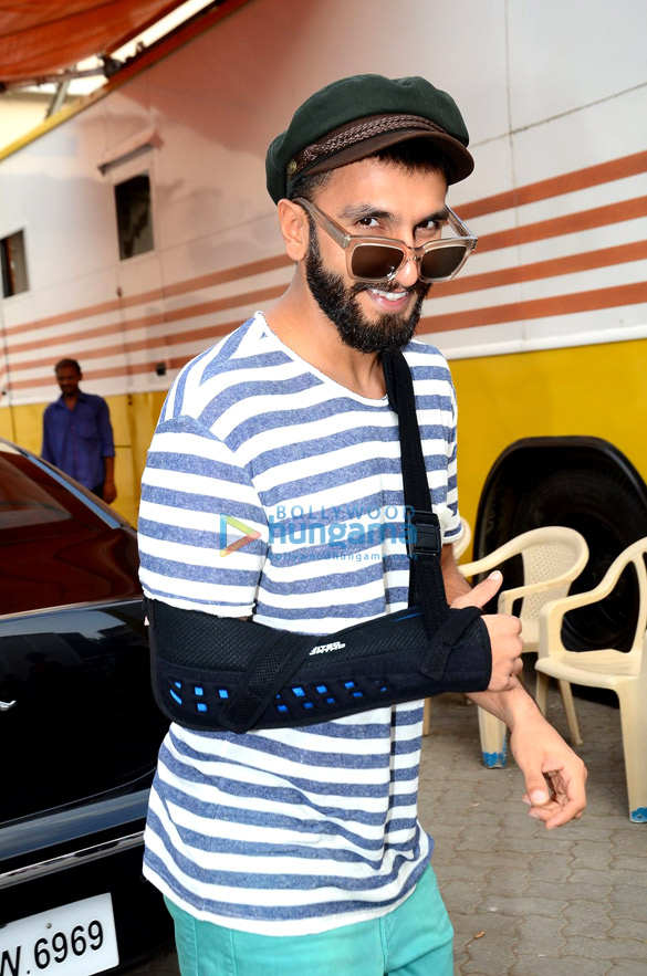 ranveer singh snapped at mehboob studio 5