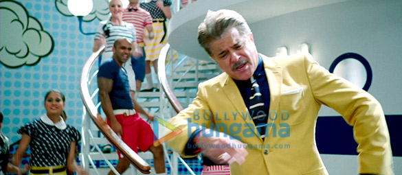 dil dhadakne do 74