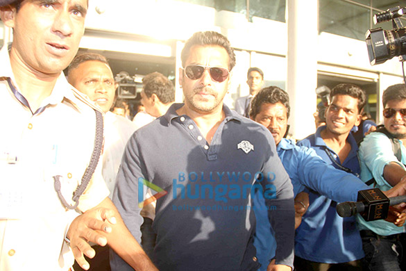 salman khan returns from kashmir to attend his judgement day in court 6