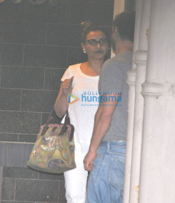 salman khan returns home on bail 6