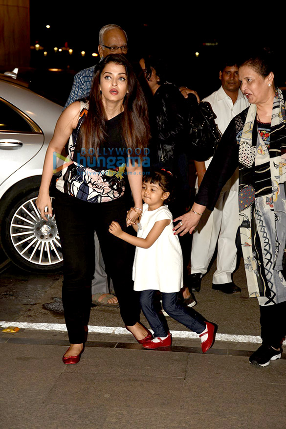 aishwarya rai bachchan sonam kapoor snapped leaving for the cannes film festival 2015 8