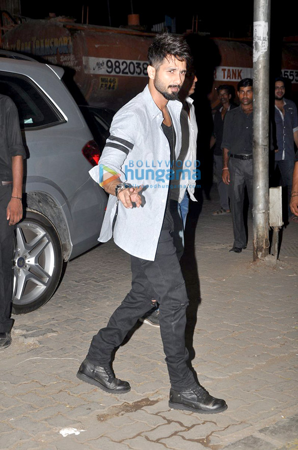 celebs grace mukesh chhabras birthday bash 18