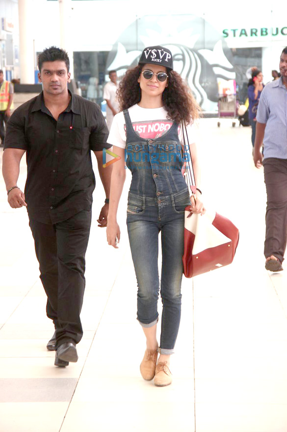 kangna ranaut snapped on her way back from chandigarh 10