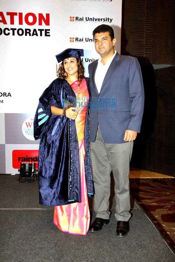 vidya balan honoured by rai university 6