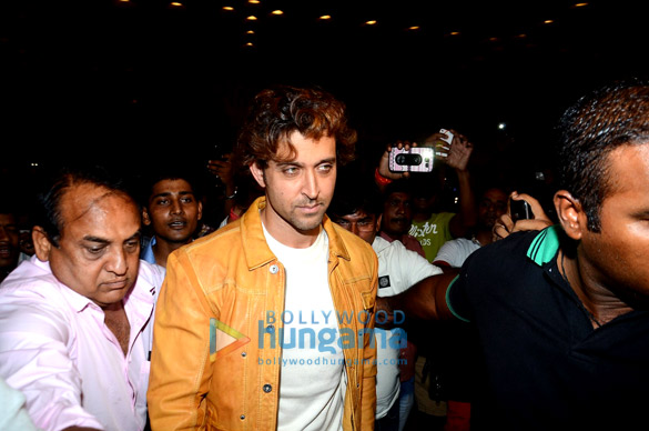 hrithik roshan sonakshi sinha and other leave for iifa 2015 15