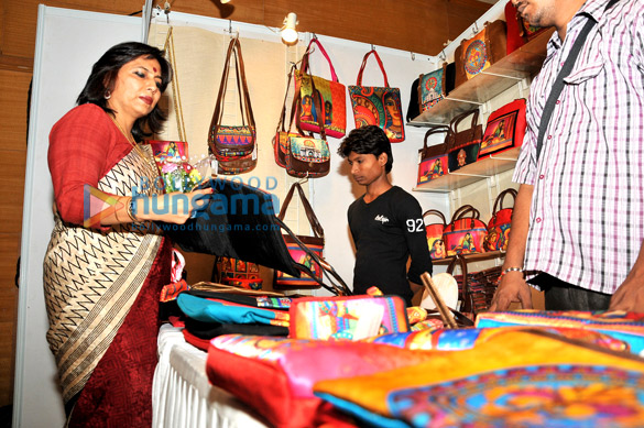 neetu chandra inaugurates rani poddars puncham bazaar 20