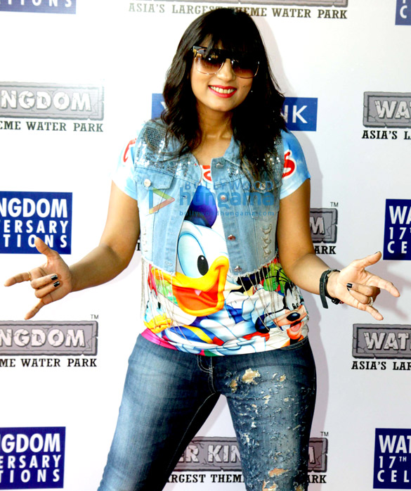 celebs grace 17th anniversary of water kingdom 10