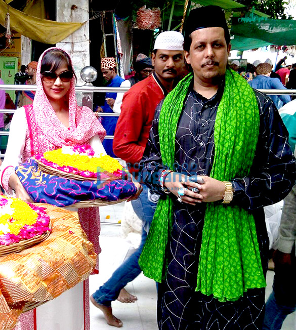 tanisha singh visits ajmer sharif after completing her shoot for the film teri fitrat 3