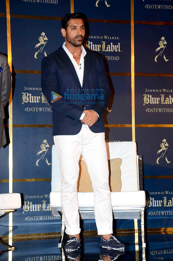 john abraham with his dad at the blue label event 10