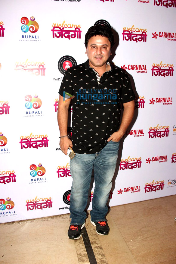 carnival cinemas hosts the premiere of marathi film welcome zindagi 14