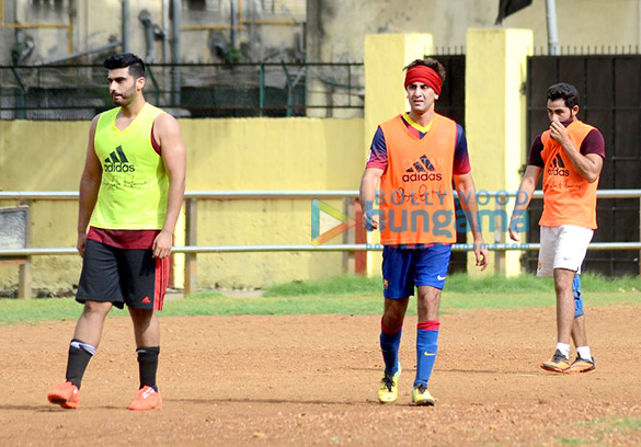 ranbir kapoor arjun kapoor snapped at football practise 2