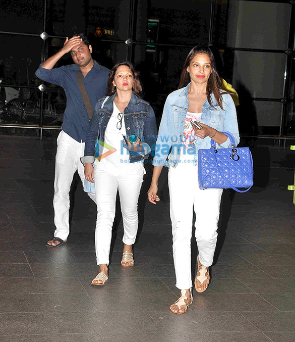 bipasha basu snapped with karan singh grover while returning from maldives 5