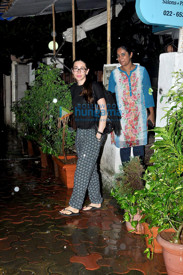 kareena kapoor khan karisma kapoor get a new look at bblunt salon 3