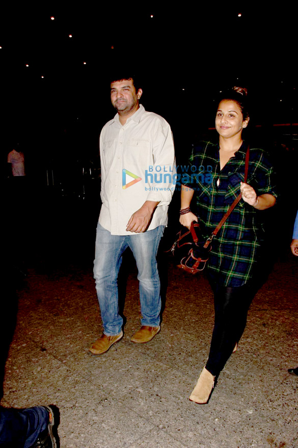vidya balan siddharth roy kapur snapped at the international airport 3