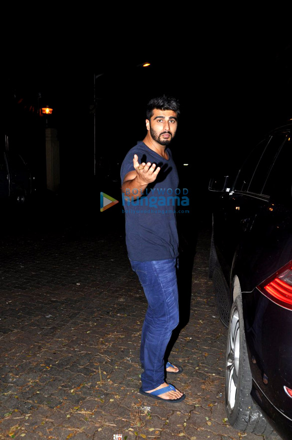 arjun kapoor r balki snapped in bandra 7