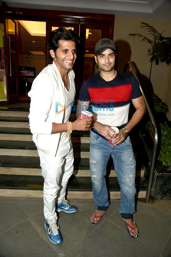 celebs grace manish pauls birthday bash 15