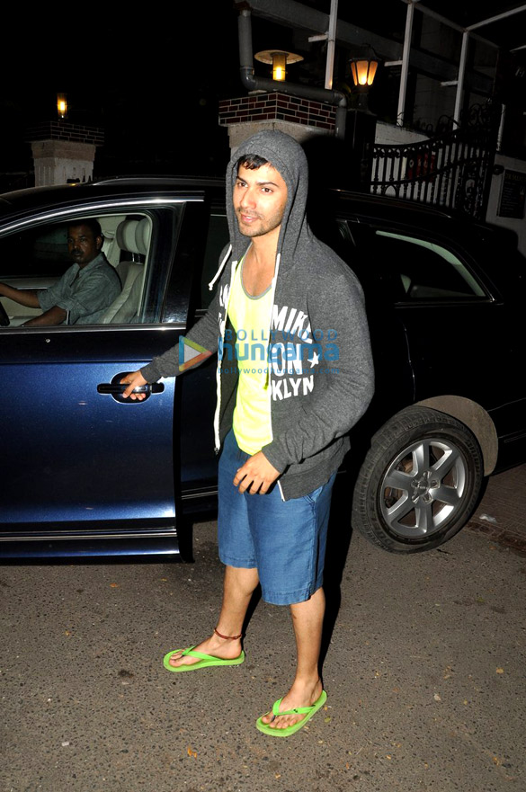 varun dhawan snapped at kjos office 7