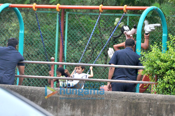azad rao khan snapped playing in the park 7