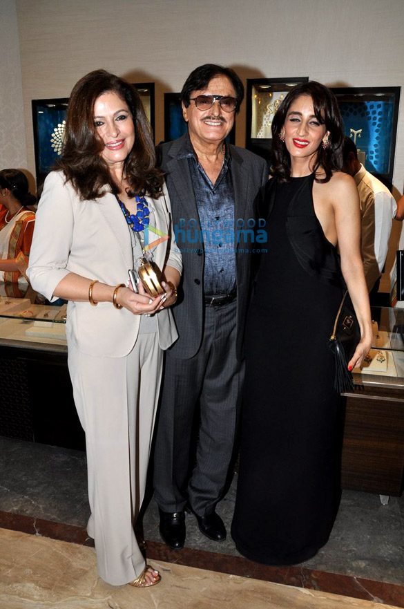 launch of farah ali khans collection by tanishq 5