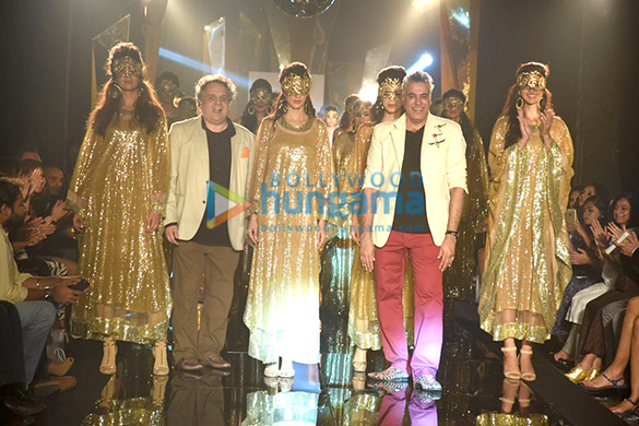 jaya bachchan dimple kapadia others at abu jani sandeep khoslas show at lakme fashion week 2015 29