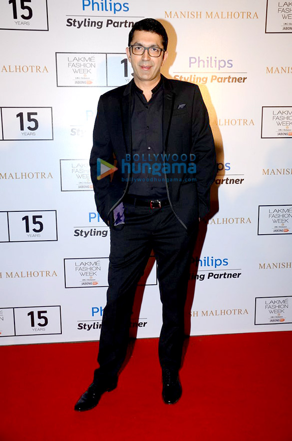 celebs at manish malhotras the gentlemens club collection show 13