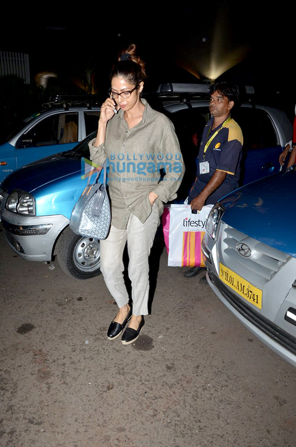 sridevi snapped in suburbs 3