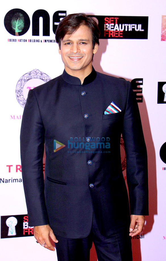 ranbir kapoor madhuri dixit vivek oberoi nita ambani at one foundations set beautiful free initiative 9