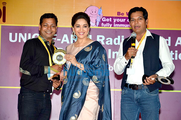 madhuri dixit graces the unicef awards 6