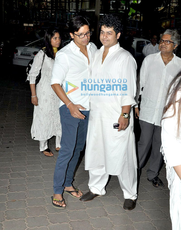aadesh shrivastavs prayer meet 12
