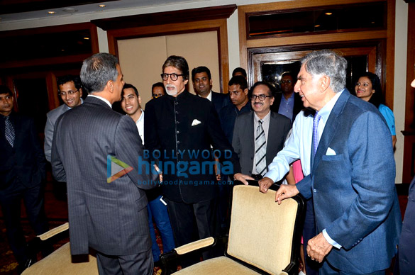 amitabh bachchan graces the call to action for a tb free india media meet 10