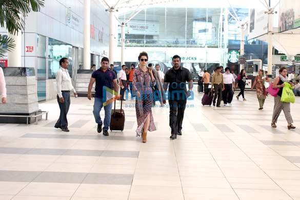 kangna ranaut arrives from chandigarh 3