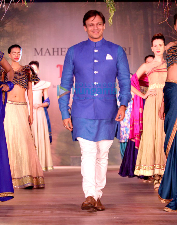 vivek oberoi walks the ramp for cancer patients aid association 4
